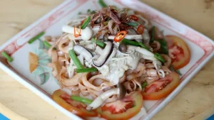 Phở Chay Thanh Đạm: Bí Quyết Nấu Ngon Tại Nhà và Top Địa Chỉ Không Thể Bỏ Lỡ