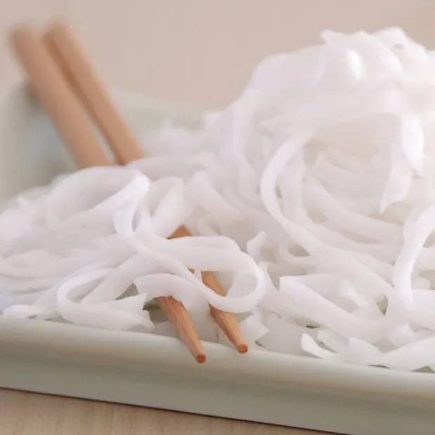 "Biến tấu" món bánh phở nhà làm thêm phần hấp dẫn