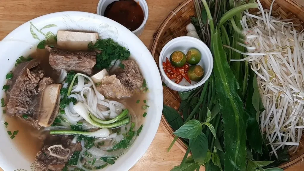 Các Bước Thực Hiện - Từng Chi Tiết Để Nấu Phở Ngon