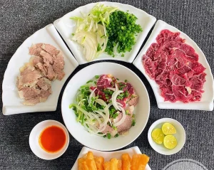 Cách Nấu Phở Bò Chuẩn Vị Tại Nhà: Bí Quyết Từ A Đến Z