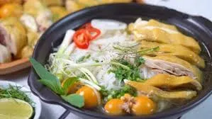 Thưởng Thức Phở Gà Đúng Điệu