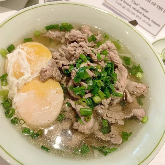 Cách Thưởng Thức Phở Trứng "Chuẩn" Vị