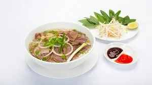  Phở Bò Truyền Thống: Tinh Hoa Ẩm Thực Việt Nam và Bí Quyết Nấu Chuẩn Vị