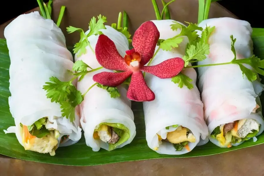 Gợi ý 7 địa chỉ phở cuốn Hà Nội ngon "quên lối về"