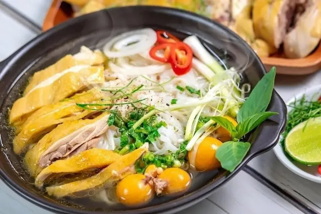 "Điểm Danh" Top 7 Quán Phở Gà Ngon "Có Tiếng" Tại Hà Nội