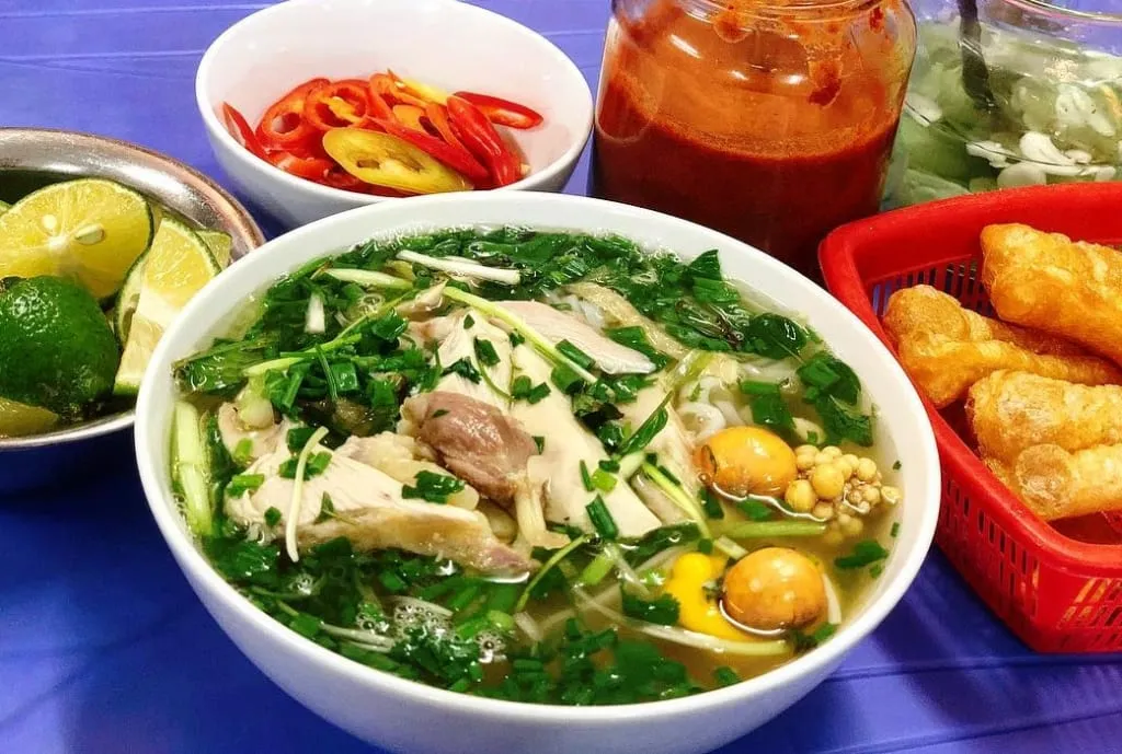 Phở Gà – Nét Tinh Tế Trong Ẩm Thực Việt