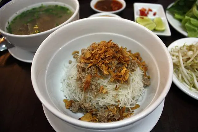 "Mách Nhỏ" Cách Thưởng Thức Phở Khô Gia Lai "Đúng Điệu"