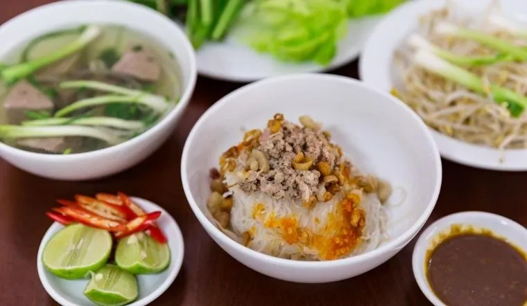 Phở Khô Gia Lai - Món Ăn Độc Đáo "Có Một Không Hai"