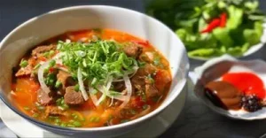 Phở sốt vang Hà Nội: Hương vị Pháp lãng mạn trong lòng Hà Nội