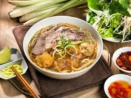 Phở tái nạm trong "bộ sưu tập" phở bò